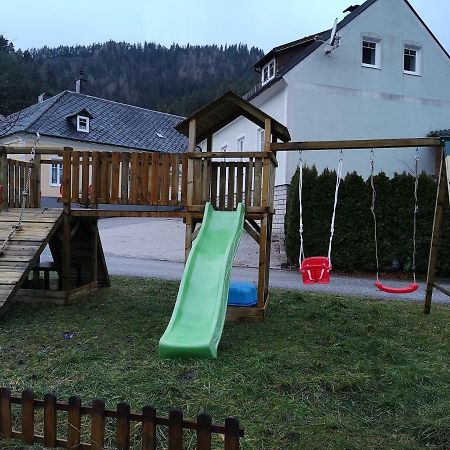 Hotel Gasthof Zum Falkenstein Schwarzau im Gebirge Esterno foto