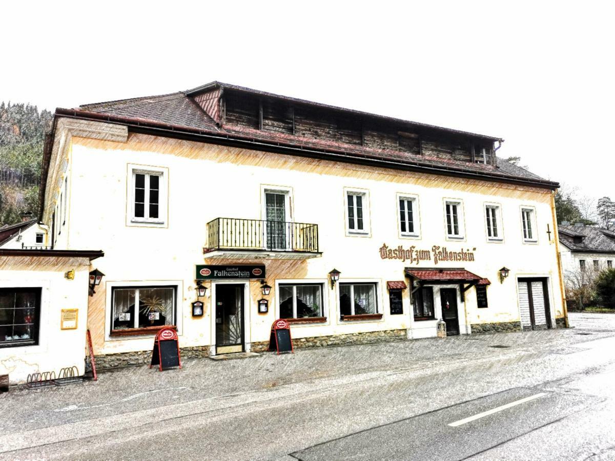 Hotel Gasthof Zum Falkenstein Schwarzau im Gebirge Esterno foto